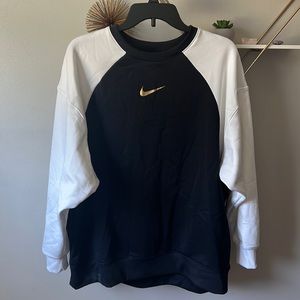 Nike Dry-Fit Sweatshirt